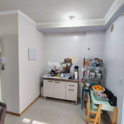 Apartamento com 52m², 2 quartos, 1 garagem, no bairro Vargem Pequena em Florianópolis