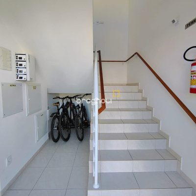 Apartamento com 52m², 2 quartos, 1 garagem, no bairro Vargem Pequena em Florianópolis