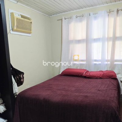 Casa com 109m², 2 quartos (sendo 1 suíte), no bairro Rio Vermelho em Florianópolis