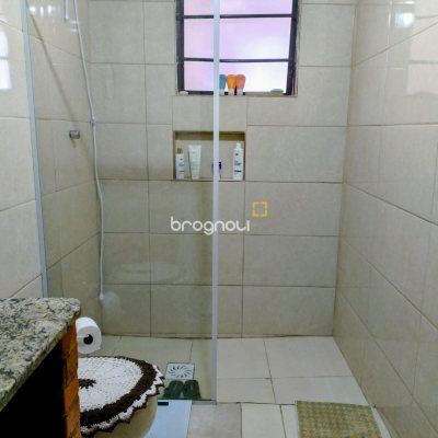 Casa com 109m², 2 quartos (sendo 1 suíte), no bairro Rio Vermelho em Florianópolis