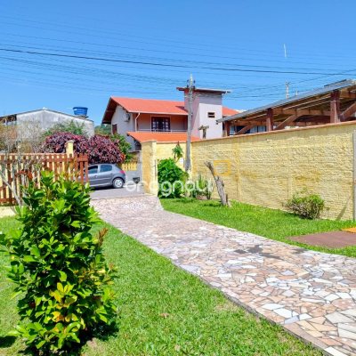 Casa com 109m², 2 quartos (sendo 1 suíte), no bairro Rio Vermelho em Florianópolis