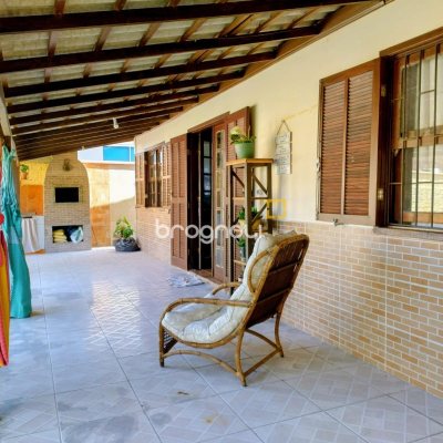 Casa com 109m², 2 quartos (sendo 1 suíte), no bairro Rio Vermelho em Florianópolis