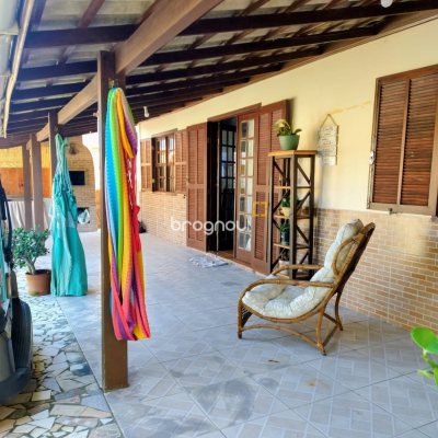 Casa com 109m², 2 quartos (sendo 1 suíte), no bairro Rio Vermelho em Florianópolis
