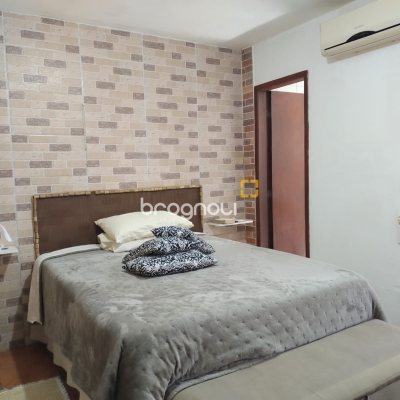 Casa com 109m², 2 quartos (sendo 1 suíte), no bairro Rio Vermelho em Florianópolis