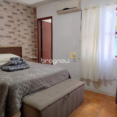 Casa com 109m², 2 quartos (sendo 1 suíte), no bairro Rio Vermelho em Florianópolis