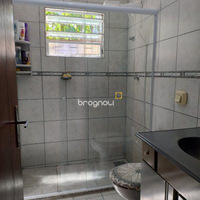 Casa com 109m², 2 quartos (sendo 1 suíte), no bairro Rio Vermelho em Florianópolis
