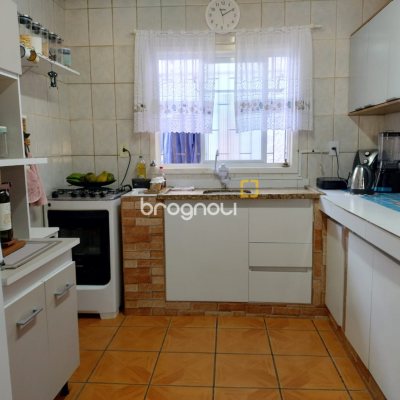 Casa com 109m², 2 quartos (sendo 1 suíte), no bairro Rio Vermelho em Florianópolis