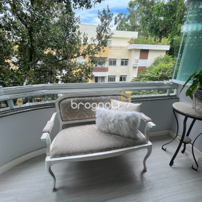 Apartamento com 91m², 3 quartos (sendo 1 suíte), 1 garagem, no bairro Córrego Grande em Florianópolis