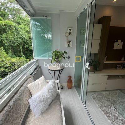 Apartamento com 91m², 3 quartos (sendo 1 suíte), 1 garagem, no bairro Córrego Grande em Florianópolis