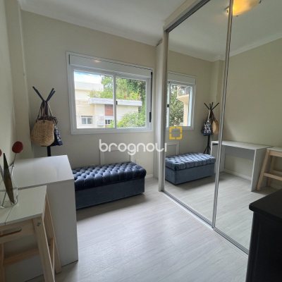 Apartamento com 91m², 3 quartos (sendo 1 suíte), 1 garagem, no bairro Córrego Grande em Florianópolis
