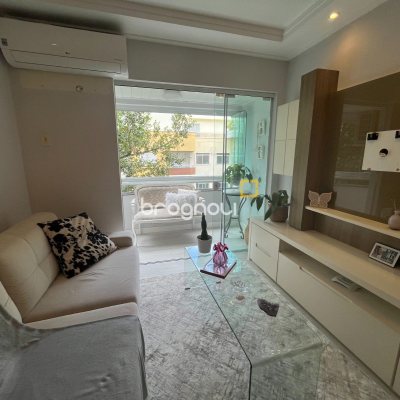Apartamento com 91m², 3 quartos (sendo 1 suíte), 1 garagem, no bairro Córrego Grande em Florianópolis