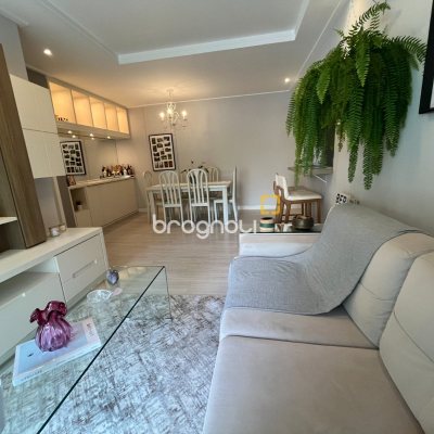 Apartamento com 91m², 3 quartos (sendo 1 suíte), 1 garagem, no bairro Córrego Grande em Florianópolis