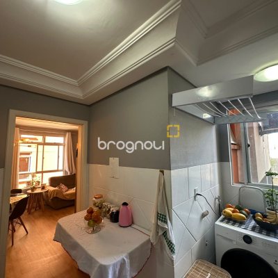 Apartamento com 53m², 2 quartos, 1 garagem, no bairro Ipiranga em São José