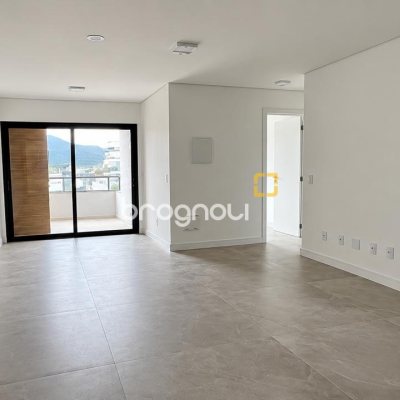 Apartamento com 6619m², 2 quartos (sendo 1 suíte), 1 garagem, no bairro Ingleses em Florianópolis