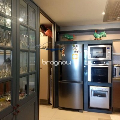 Apartamento com 171m², 3 quartos (sendo 3 suítes), 2 garagens, no bairro Jurerê Internacional em Florianópolis