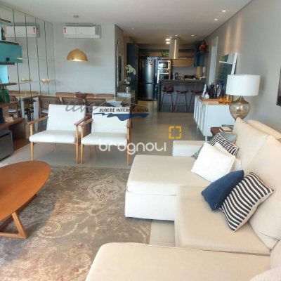 Apartamento com 171m², 3 quartos (sendo 3 suítes), 2 garagens, no bairro Jurerê Internacional em Florianópolis