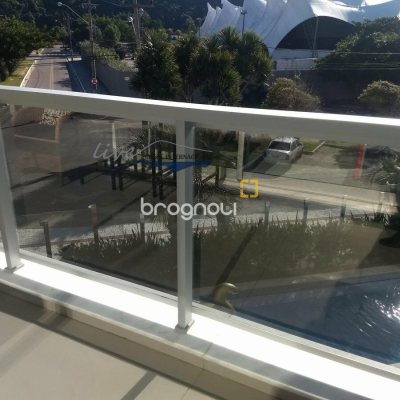 Apartamento com 171m², 3 quartos (sendo 3 suítes), 2 garagens, no bairro Jurerê Internacional em Florianópolis