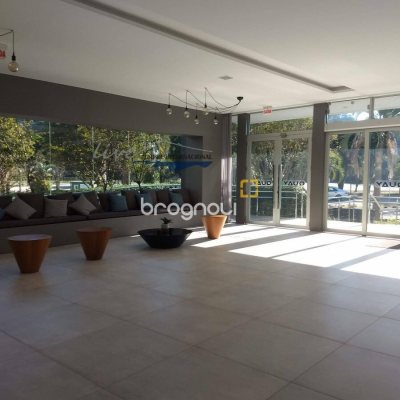 Apartamento com 171m², 3 quartos (sendo 3 suítes), 2 garagens, no bairro Jurerê Internacional em Florianópolis