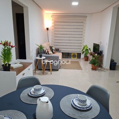 Apartamento com 73m², 2 quartos (sendo 1 suíte), 1 garagem, no bairro Ingleses em Florianópolis