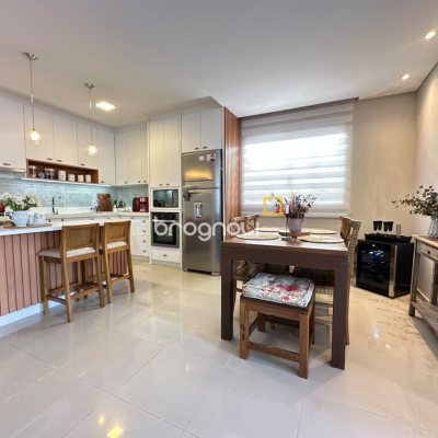 Casa com 148m², 3 quartos (sendo 1 suíte), 1 garagem, no bairro Ingleses em Florianópolis