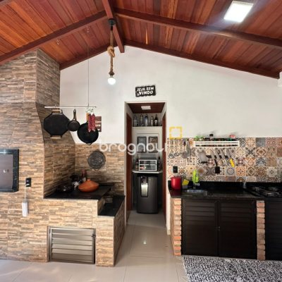 Casa com 148m², 3 quartos (sendo 1 suíte), 1 garagem, no bairro Ingleses em Florianópolis
