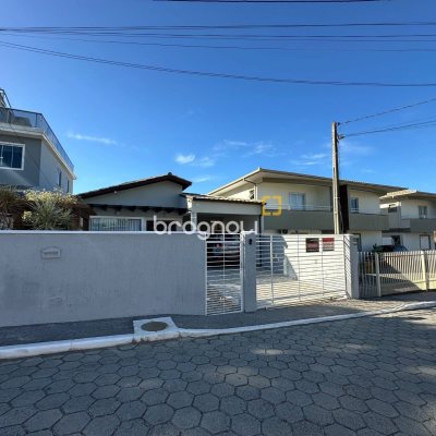 Casa com 148m², 3 quartos (sendo 1 suíte), 1 garagem, no bairro Ingleses em Florianópolis