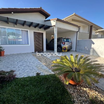 Casa com 148m², 3 quartos (sendo 1 suíte), 1 garagem, no bairro Ingleses em Florianópolis