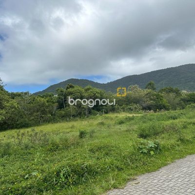 Terreno com 462m², no bairro Ribeirão da Ilha em Florianópolis