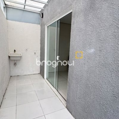 Apartamento com 50m², 2 quartos (sendo 1 suíte), 1 garagem, no bairro Ingleses em Florianópolis