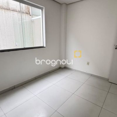 Apartamento com 50m², 2 quartos (sendo 1 suíte), 1 garagem, no bairro Ingleses em Florianópolis