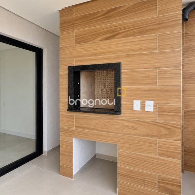 Apartamento com 62m², 2 quartos (sendo 1 suíte), 1 garagem, no bairro Ingleses em Florianópolis