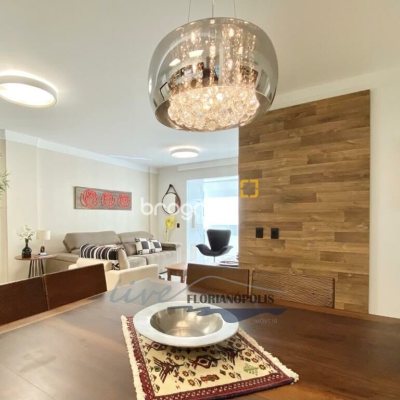 Apartamento com 127m², 3 quartos (sendo 3 suítes), 2 garagens, no bairro Jurerê em Florianópolis