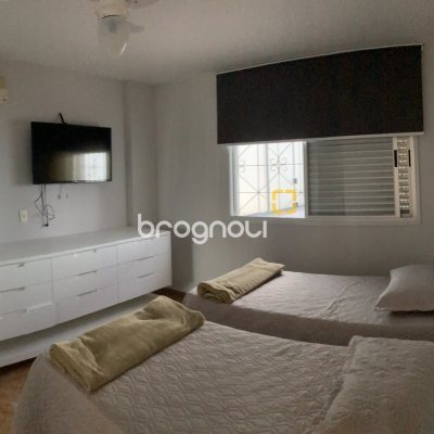 Apartamento com 99m², 2 quartos, 1 garagem, no bairro Centro em Florianópolis