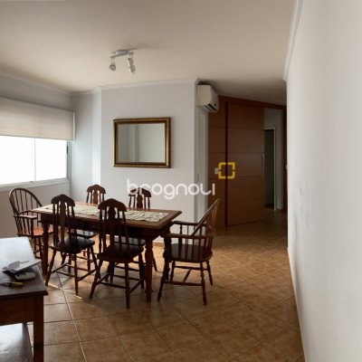 Apartamento com 99m², 2 quartos, 1 garagem, no bairro Centro em Florianópolis