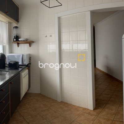 Apartamento com 99m², 2 quartos, 1 garagem, no bairro Centro em Florianópolis