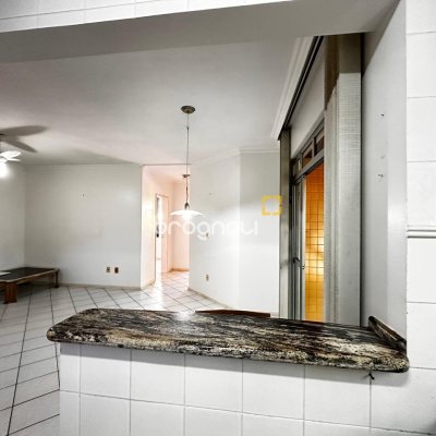 Apartamento com 74m², 2 quartos (sendo 1 suíte), 1 garagem, no bairro Coqueiros em Florianópolis