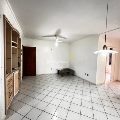 Apartamento com 74m², 2 quartos (sendo 1 suíte), 1 garagem, no bairro Coqueiros em Florianópolis