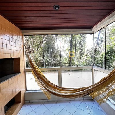 Apartamento com 74m², 2 quartos (sendo 1 suíte), 1 garagem, no bairro Coqueiros em Florianópolis
