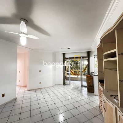 Apartamento com 74m², 2 quartos (sendo 1 suíte), 1 garagem, no bairro Coqueiros em Florianópolis
