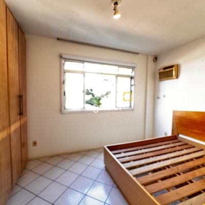Apartamento com 74m², 2 quartos (sendo 1 suíte), 1 garagem, no bairro Coqueiros em Florianópolis