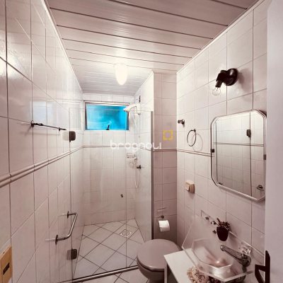 Apartamento com 74m², 2 quartos (sendo 1 suíte), 1 garagem, no bairro Coqueiros em Florianópolis