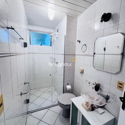 Apartamento com 74m², 2 quartos (sendo 1 suíte), 1 garagem, no bairro Coqueiros em Florianópolis