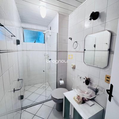 Apartamento com 74m², 2 quartos (sendo 1 suíte), 1 garagem, no bairro Coqueiros em Florianópolis