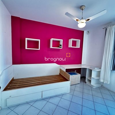 Apartamento com 74m², 2 quartos (sendo 1 suíte), 1 garagem, no bairro Coqueiros em Florianópolis