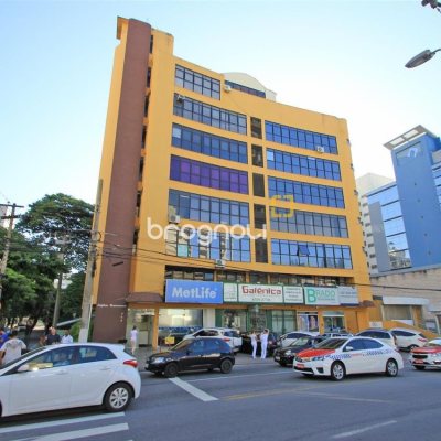 Sala com 55m², no bairro Centro em Florianópolis