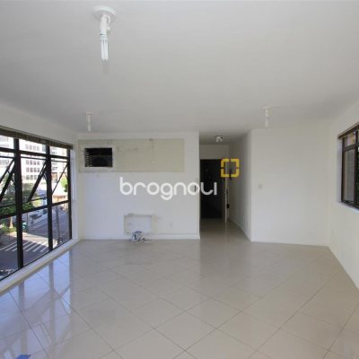 Sala com 55m², no bairro Centro em Florianópolis
