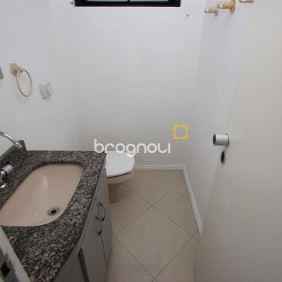 Sala com 55m², no bairro Centro em Florianópolis