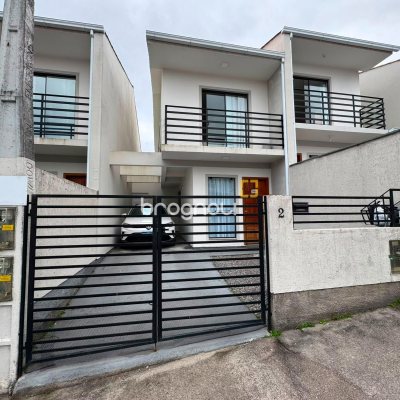 Casa com 68m², 2 quartos, 1 garagem, no bairro Potecas em São José
