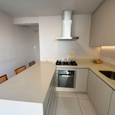 Casa com 68m², 2 quartos, 1 garagem, no bairro Potecas em São José