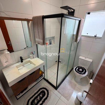 Casa com 68m², 2 quartos, 1 garagem, no bairro Potecas em São José